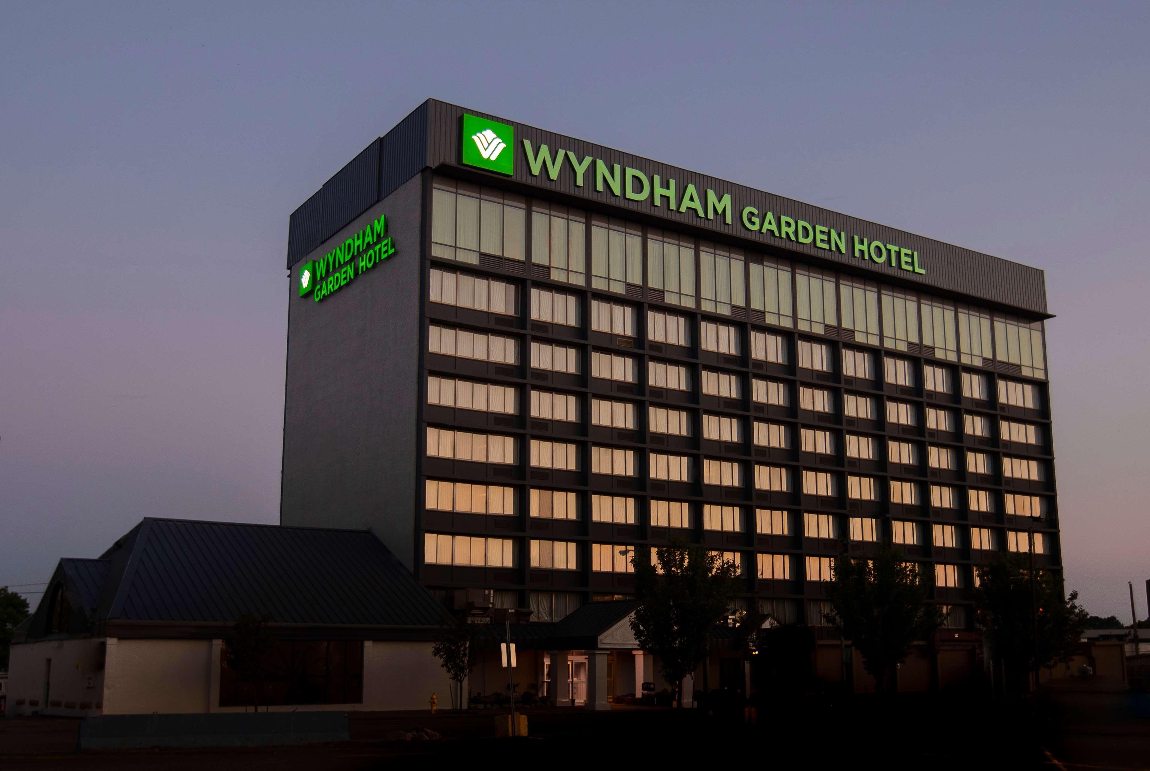 Wyndham Garden At Niagara Falls Hotel Exterior foto